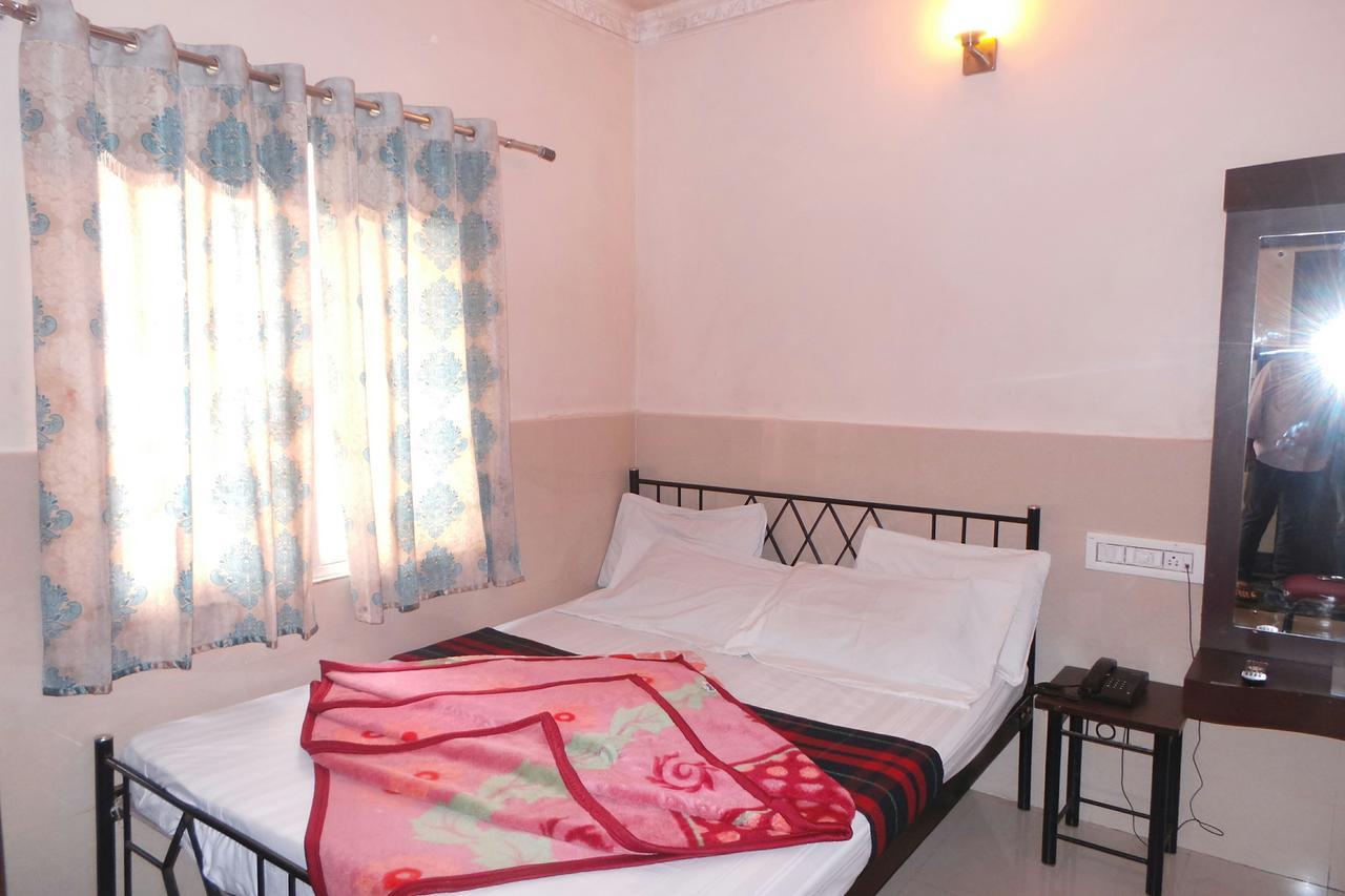 Manjusri Paradise Hotel Bangalore Luaran gambar