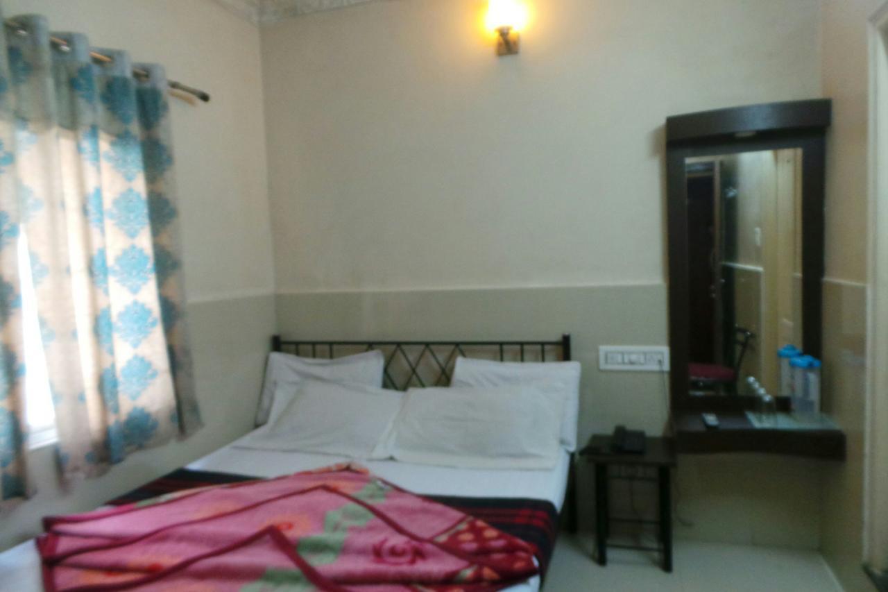 Manjusri Paradise Hotel Bangalore Luaran gambar